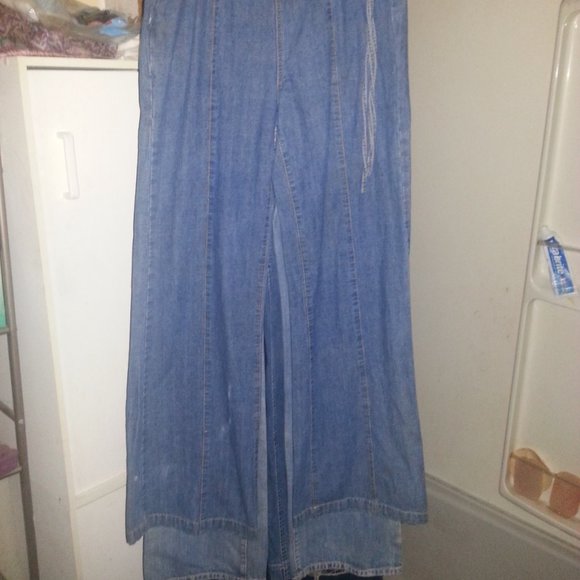 Calvin Klein Wide Leg Jeans w/ Tassel belt - Picture 8 of 8